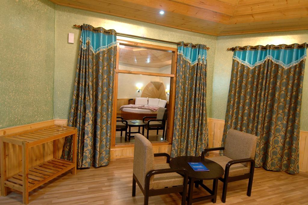 Village Live In Resort Chail Exterior photo